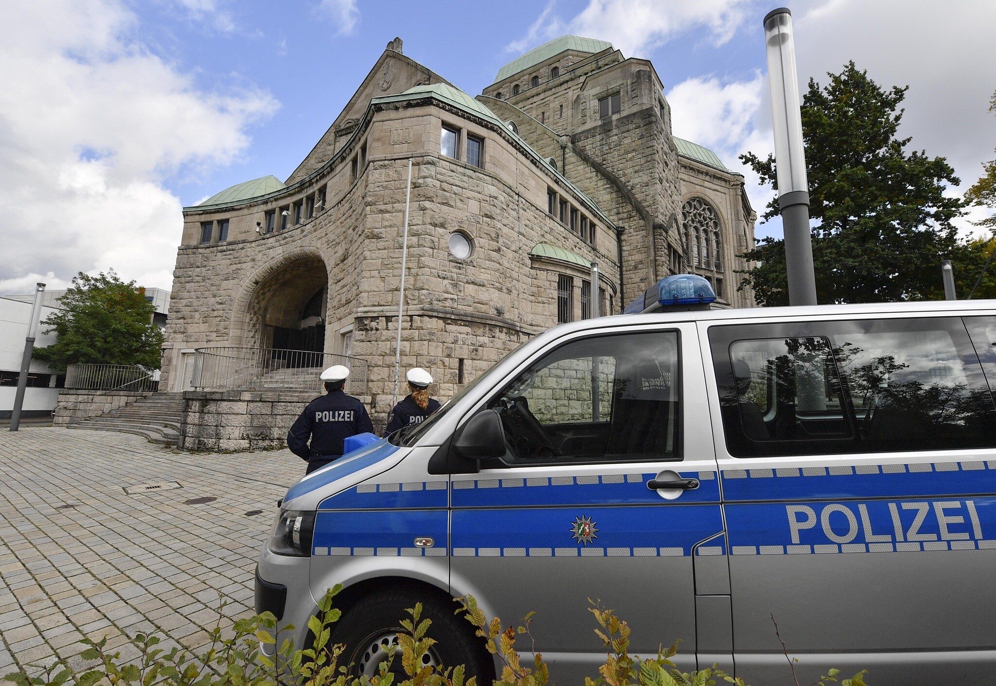 Iran said suspected of attacks on German synagogues, threat to local